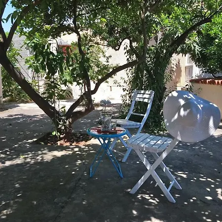 Bungalow With Fruit Garden Close To The Beach Tatil Evi Pyla