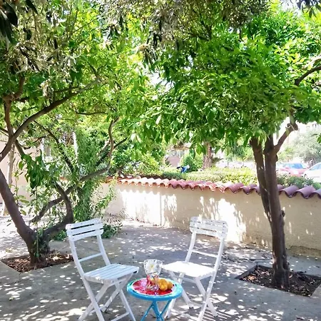 Ferienhaus Bungalow With Fruit Garden Close To The Beach